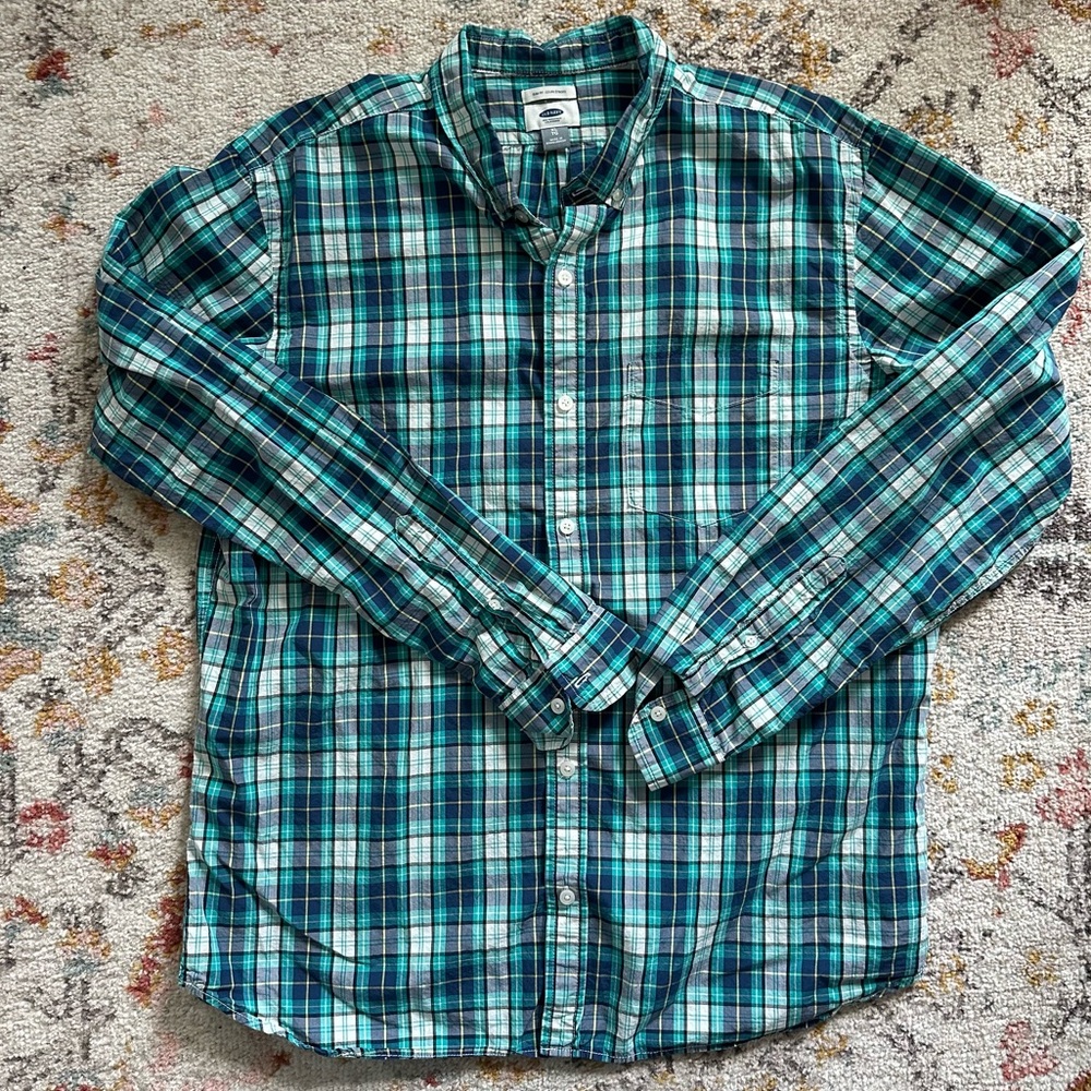 Men’s Old Navy button down size XL